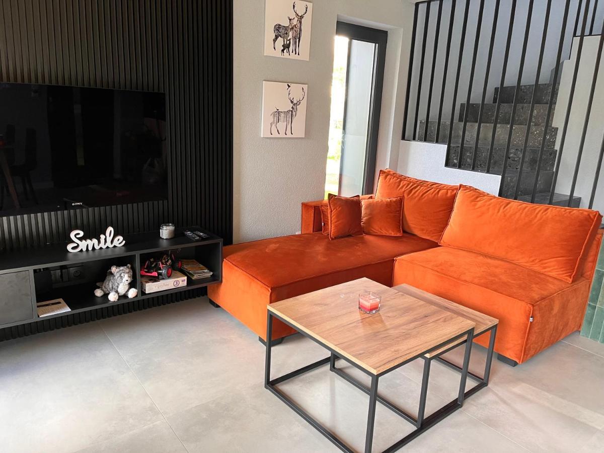 Wood Lake Roznow Exterior foto