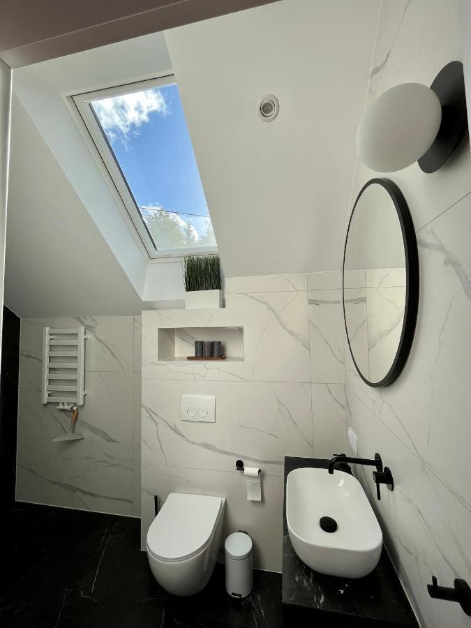 Wood Lake Roznow Exterior foto